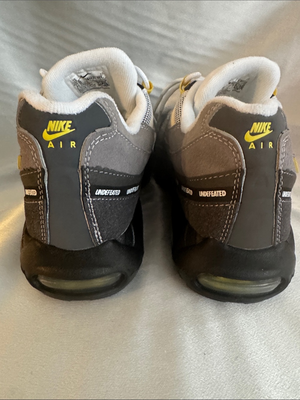 New!🔥Rare’ Undefeated x Nike Air Max 95 'Opti Yellow' showcases vibrant yellow!🔥 - Picture 9 of 12